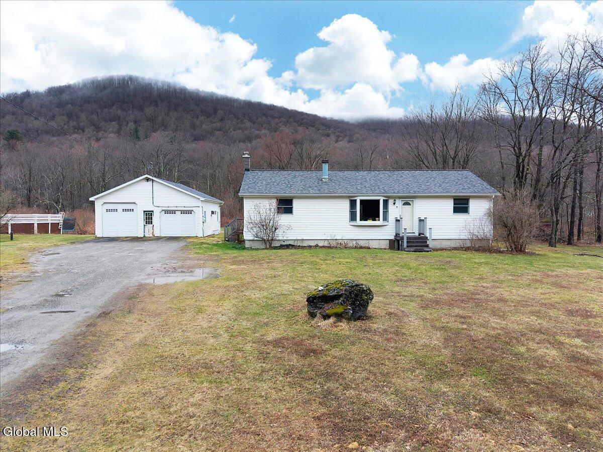 17459 Ny-22 Berlin NY 12022