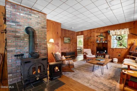 81 Hanneford Road Kattskill Bay NY 12845