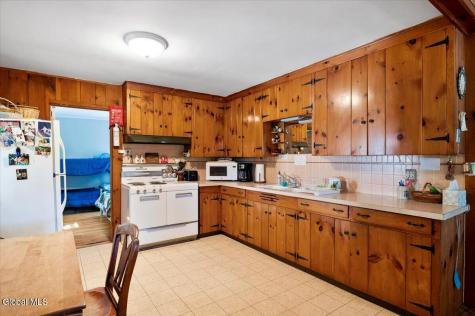 81 Hanneford Road Kattskill Bay NY 12845
