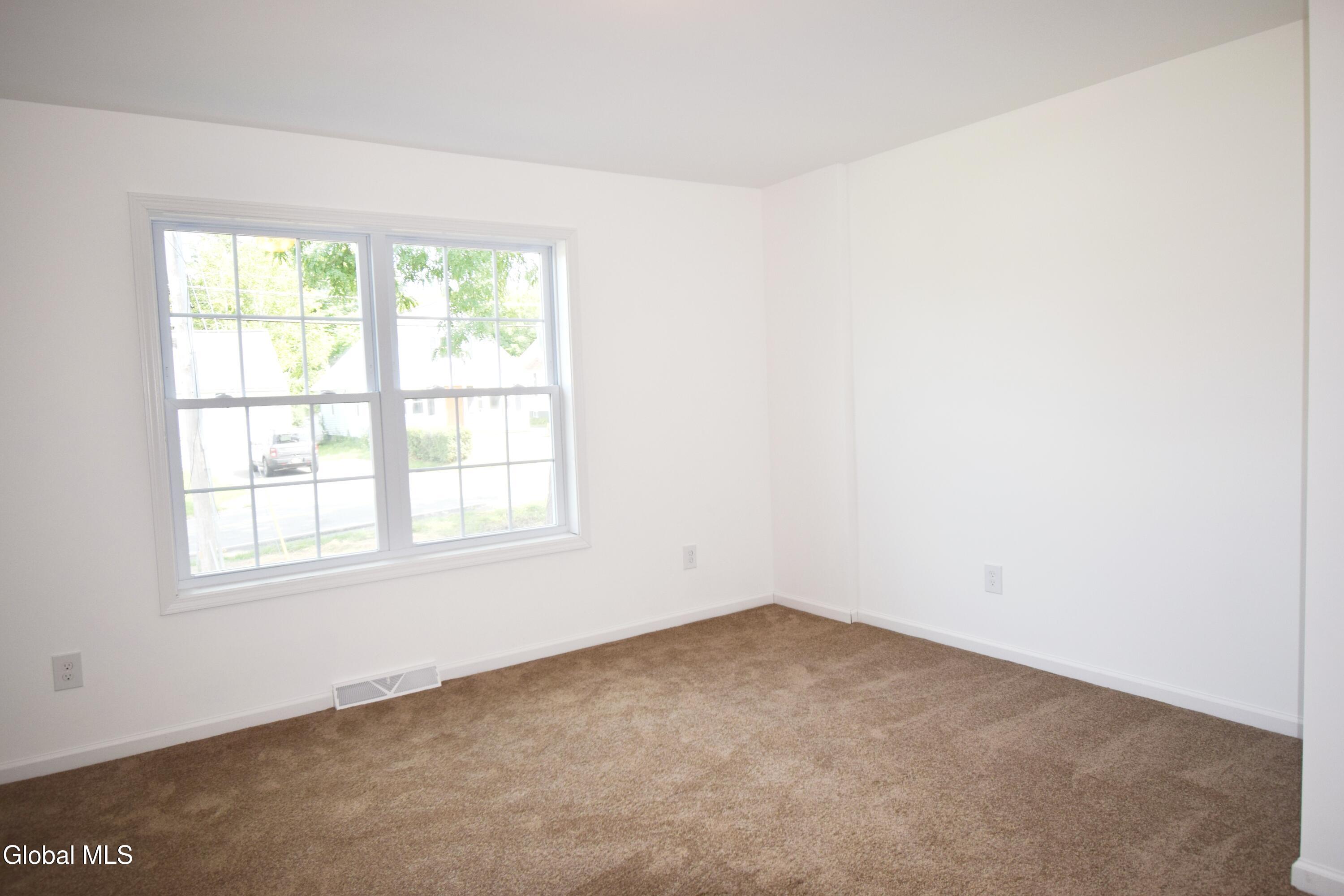 228 Hampton Avenue Rensselaer NY 12144