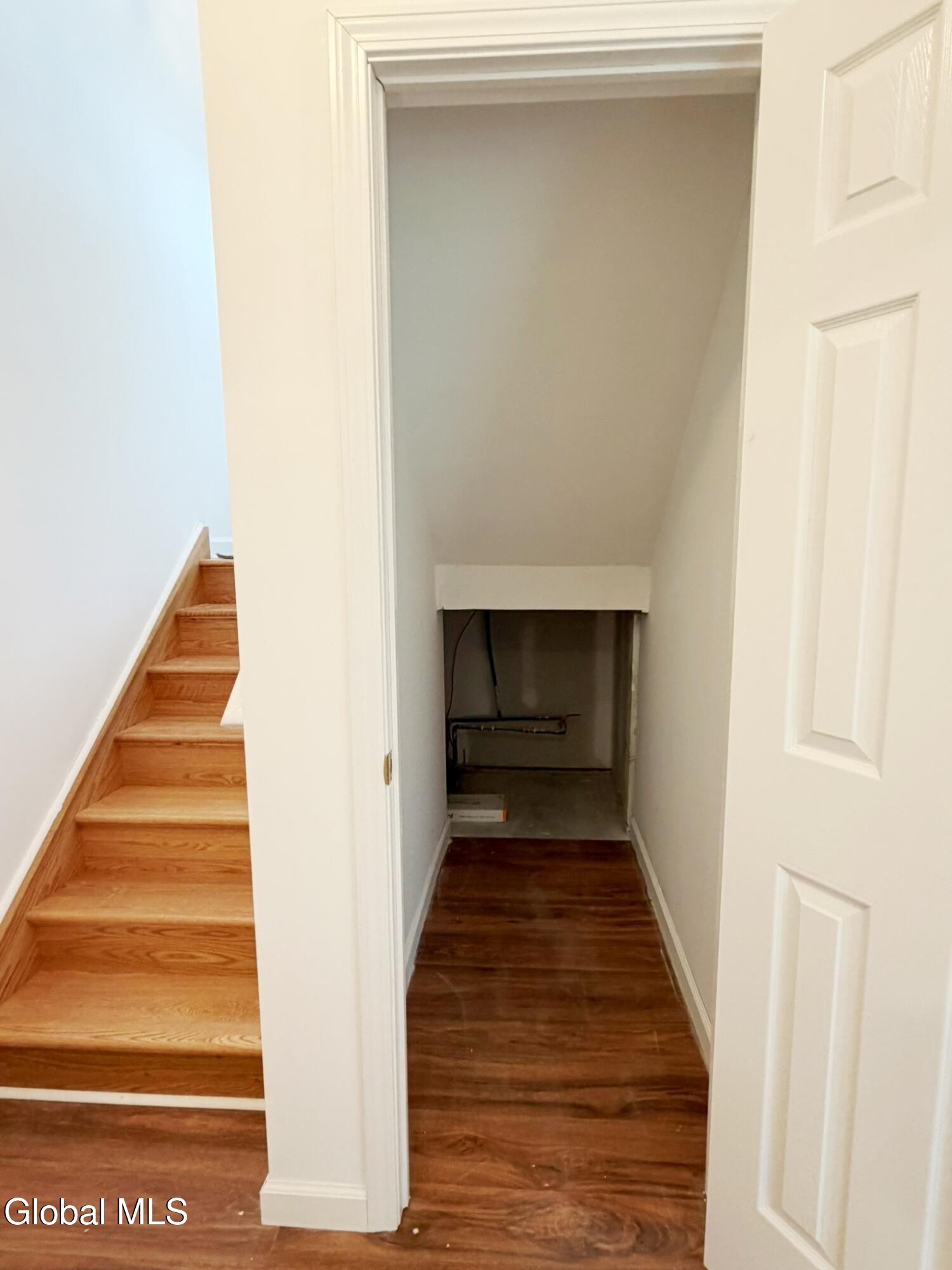 228 Hampton Avenue Rensselaer NY 12144