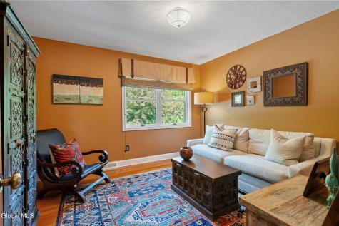 164 Kennewyck Circle Slingerlands NY 12159
