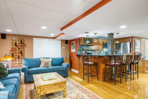 164 Kennewyck Circle Slingerlands NY 12159