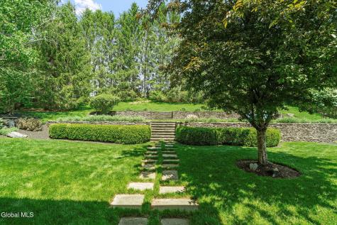 164 Kennewyck Circle Slingerlands NY 12159