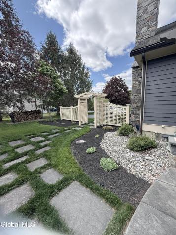 164 Kennewyck Circle Slingerlands NY 12159