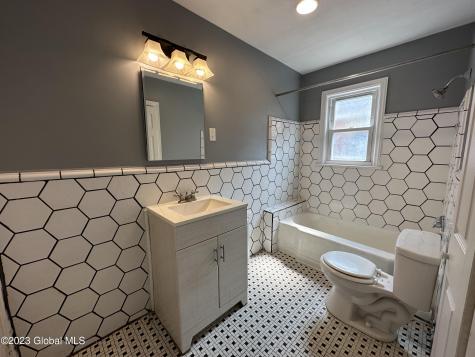 25 Brigadier Street Albany NY 12205