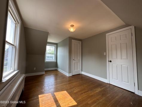 25 Brigadier Street Albany NY 12205