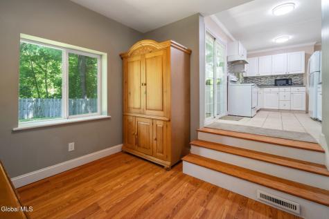 39 E Fernbank Avenue Delmar NY 12054