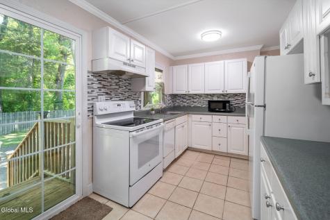 39 E Fernbank Avenue Delmar NY 12054