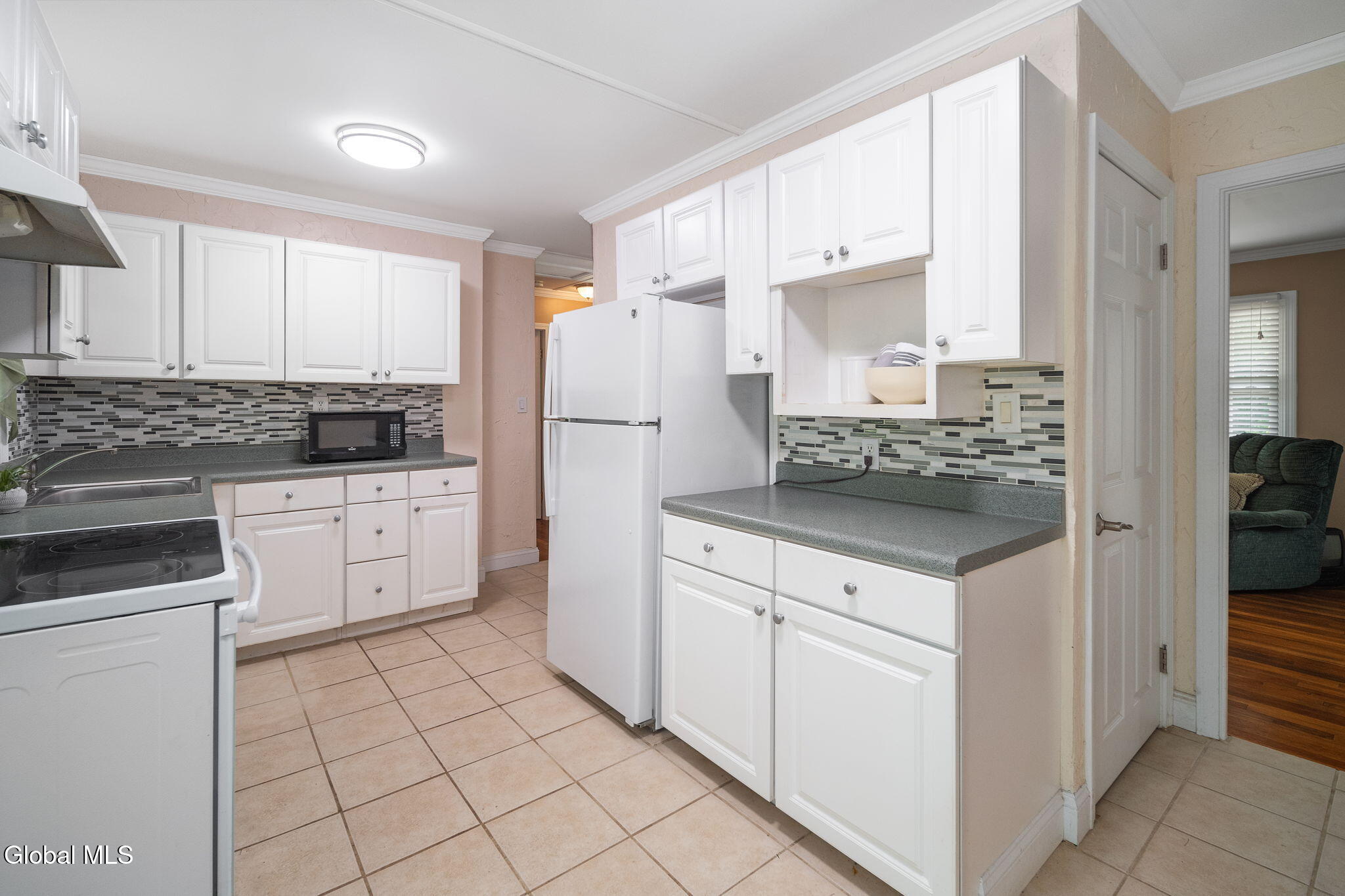 39 E Fernbank Avenue Delmar NY 12054