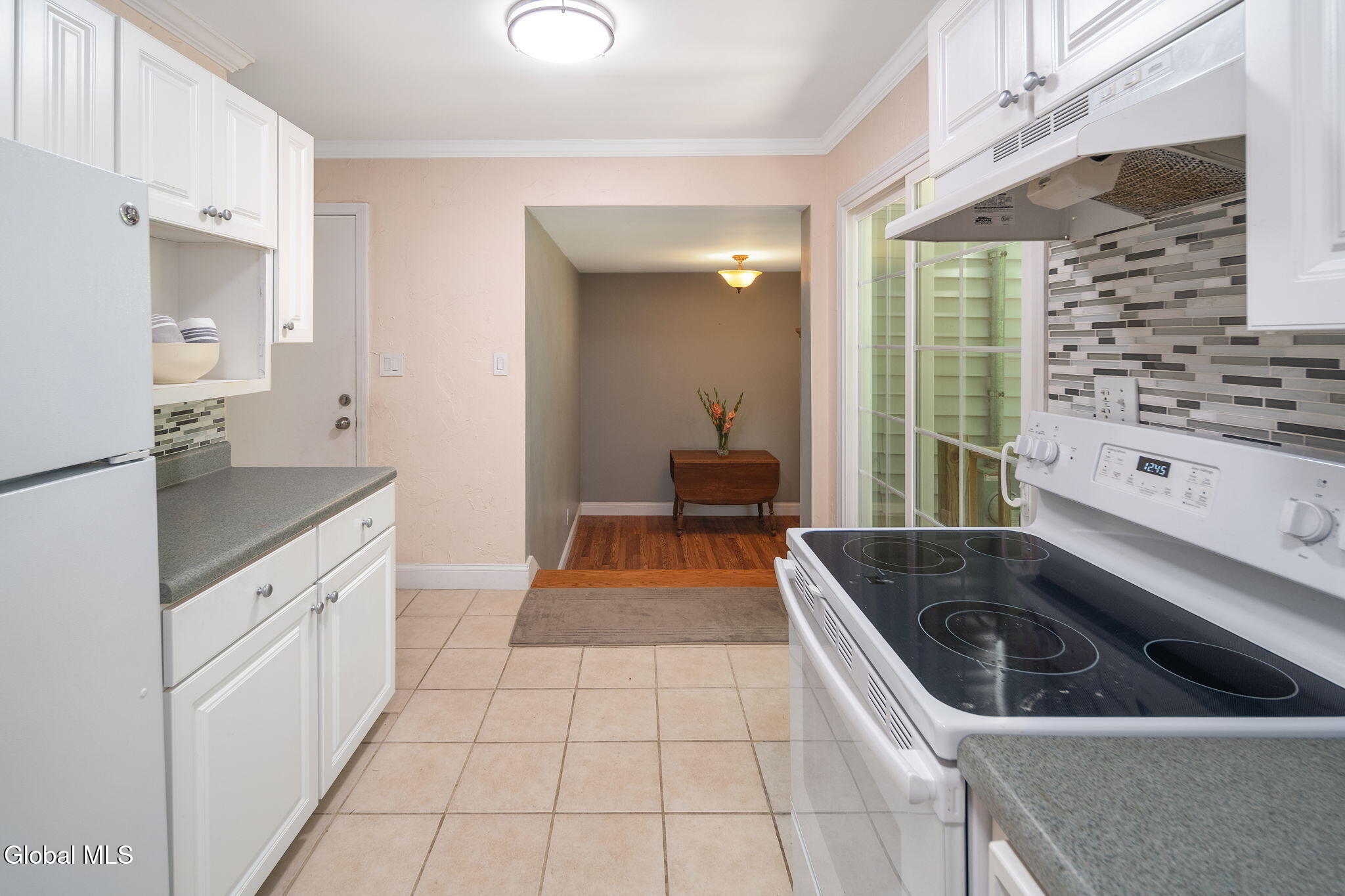 39 E Fernbank Avenue Delmar NY 12054