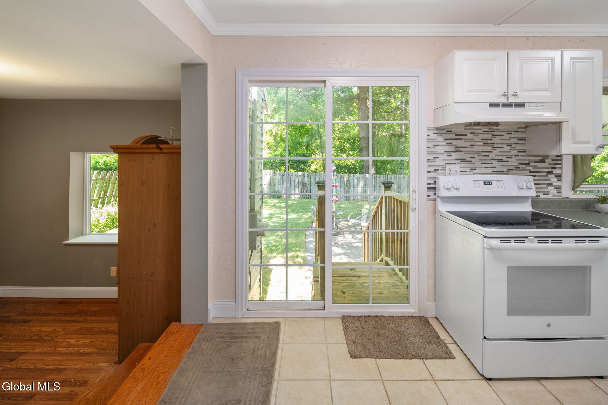 39 E Fernbank Avenue Delmar NY 12054