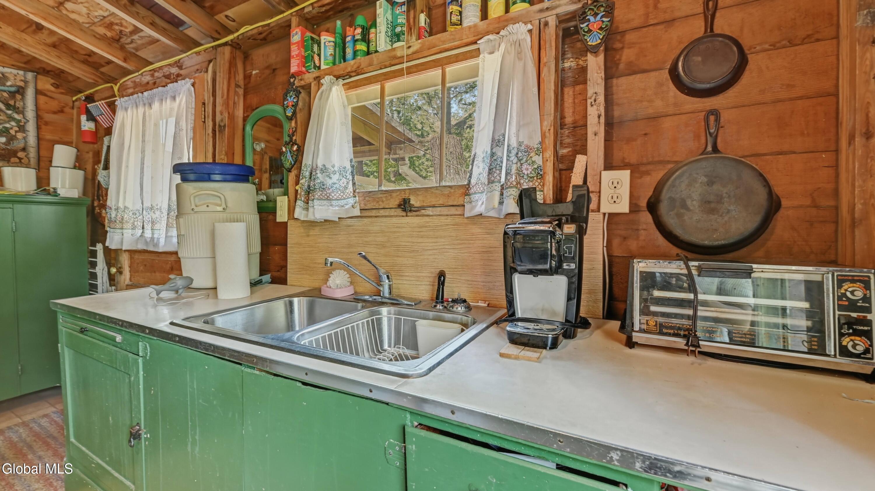 212 S Shore Rd W Caroga Caroga Lake NY 12032