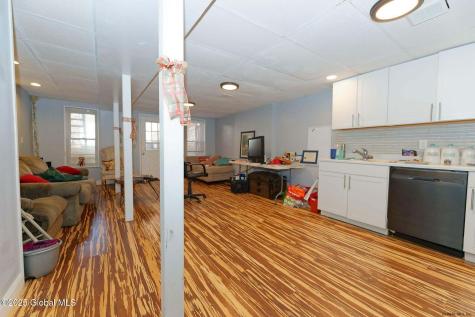171 Lancaster Street Albany NY 12210