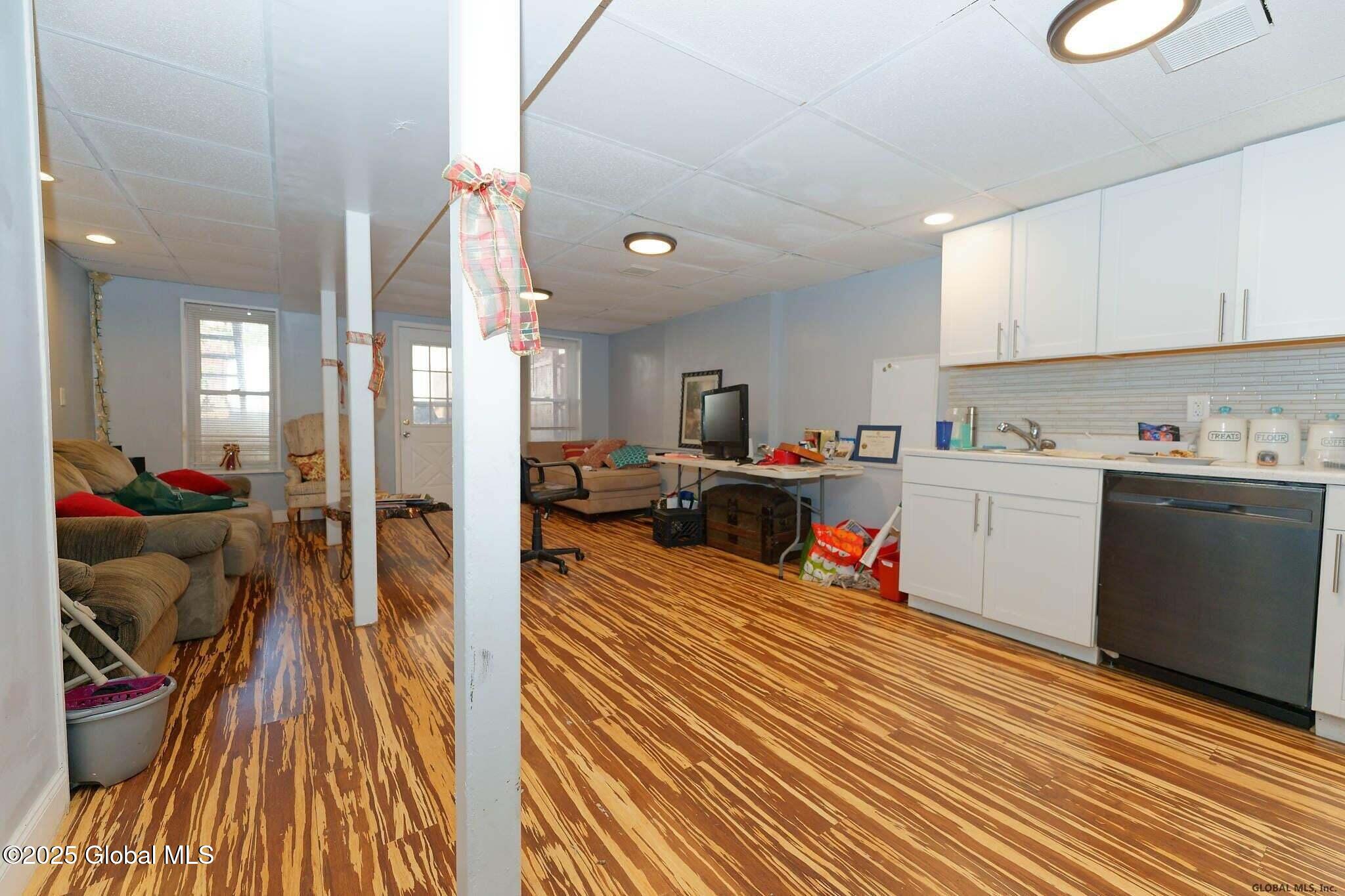 171 Lancaster Street Albany NY 12210