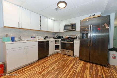171 Lancaster Street Albany NY 12210