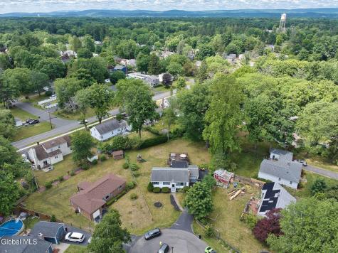 1 Hawley Court Delmar NY 12054
