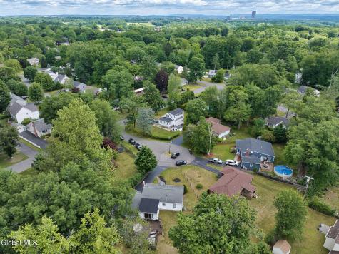 1 Hawley Court Delmar NY 12054