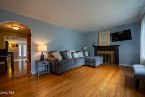 1 Hawley Court Delmar NY 12054