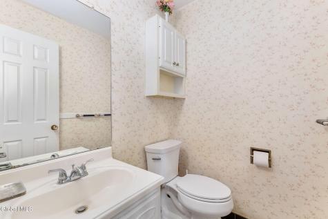1003 Anthony Drive Schenectady NY 12303
