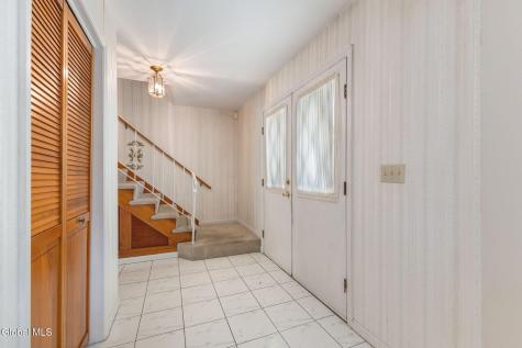 1003 Anthony Drive Schenectady NY 12303