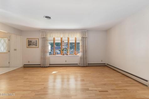 1003 Anthony Drive Schenectady NY 12303