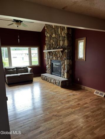 3287 E Old State Road Schenectady NY 12303