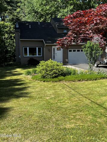 3287 E Old State Road Schenectady NY 12303