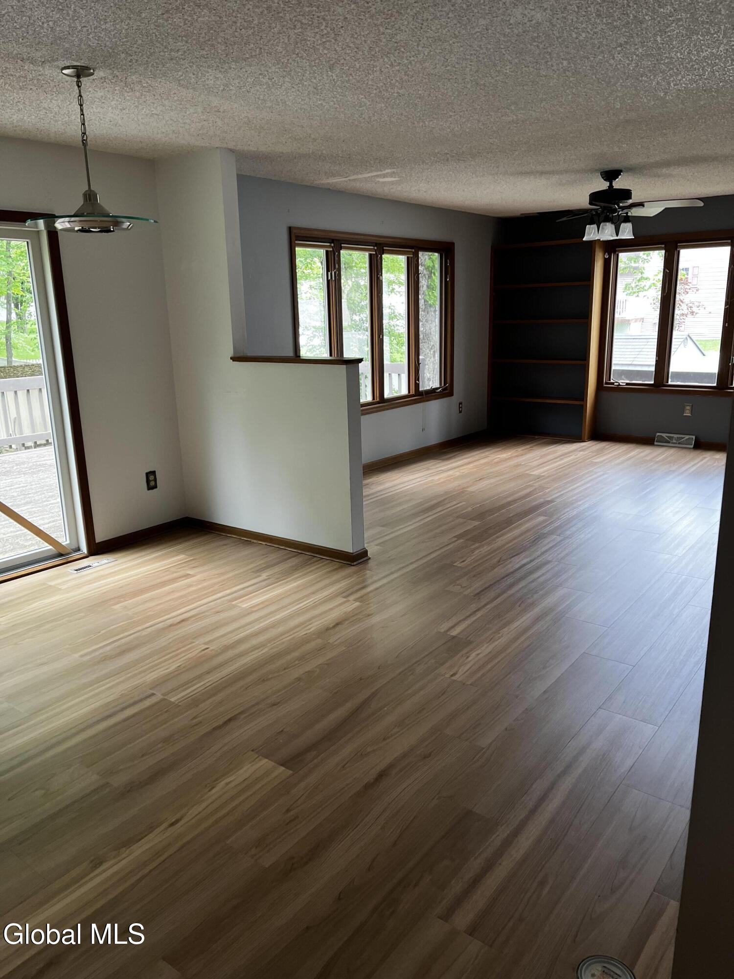 3287 E Old State Road Schenectady NY 12303
