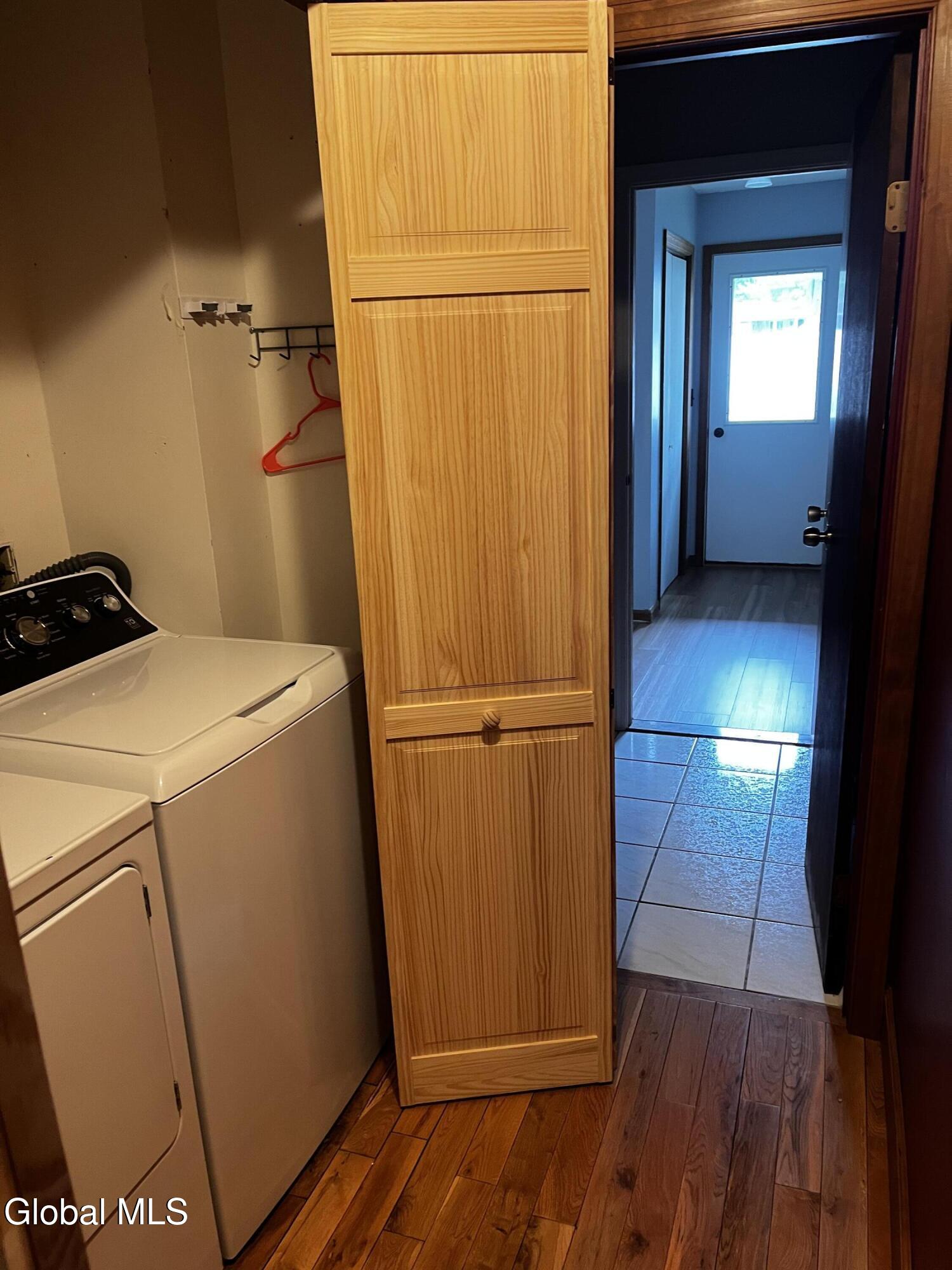 3287 E Old State Road Schenectady NY 12303