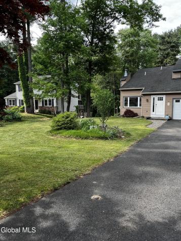 3287 E Old State Road Schenectady NY 12303