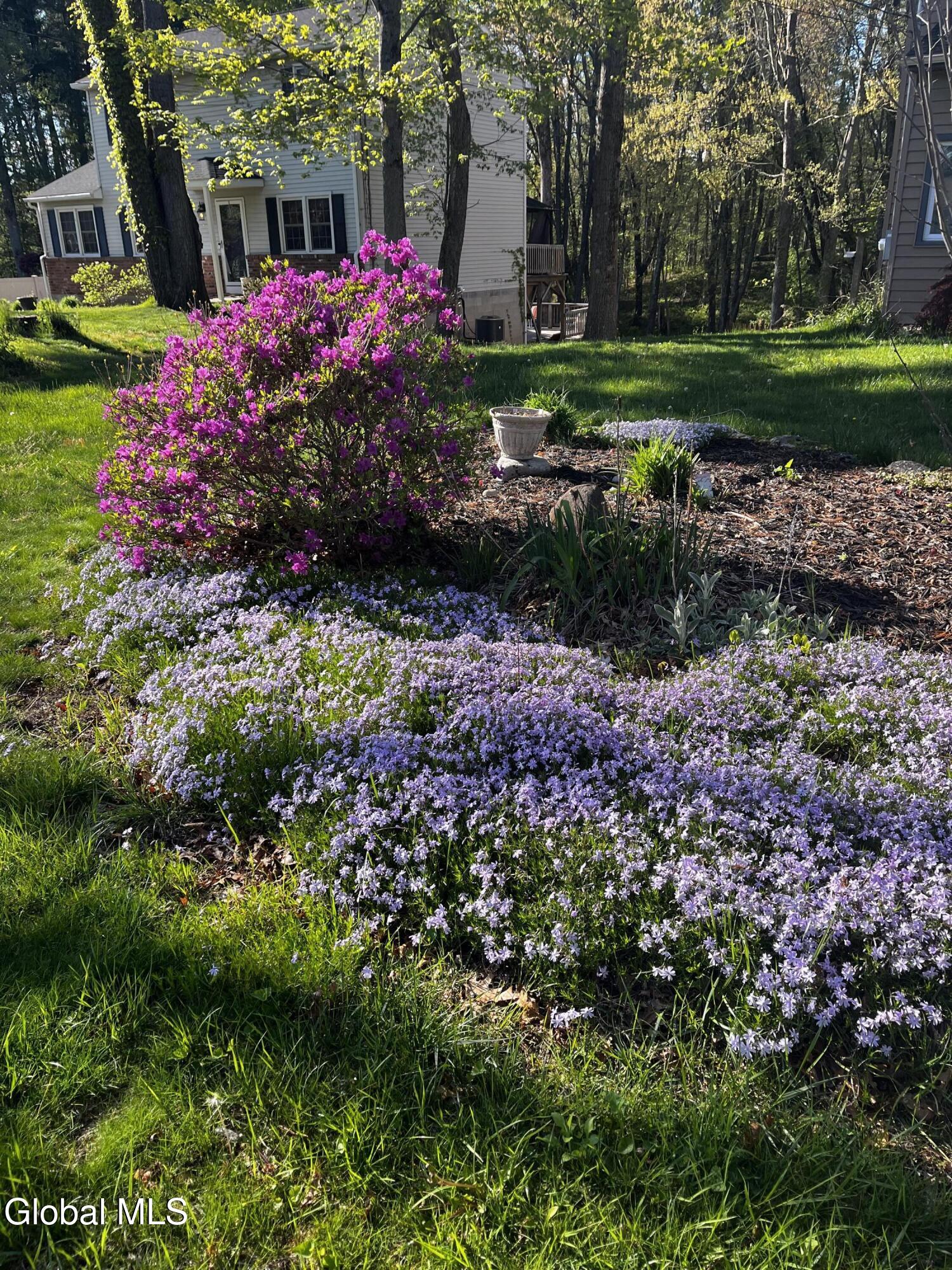 3287 E Old State Road Schenectady NY 12303