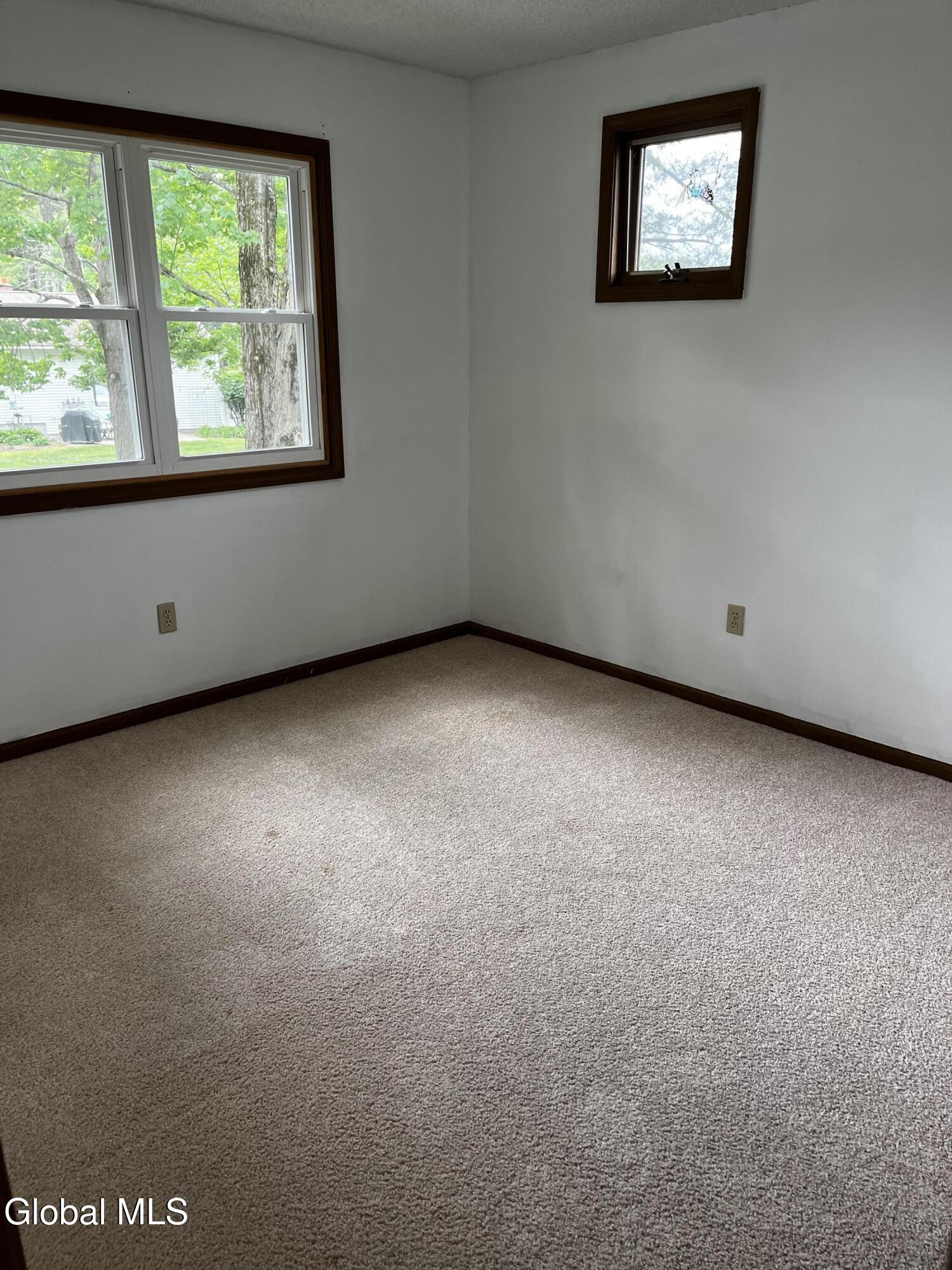 3287 E Old State Road Schenectady NY 12303