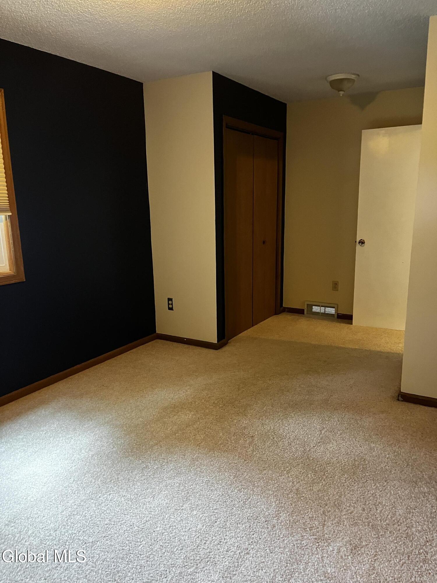 3287 E Old State Road Schenectady NY 12303