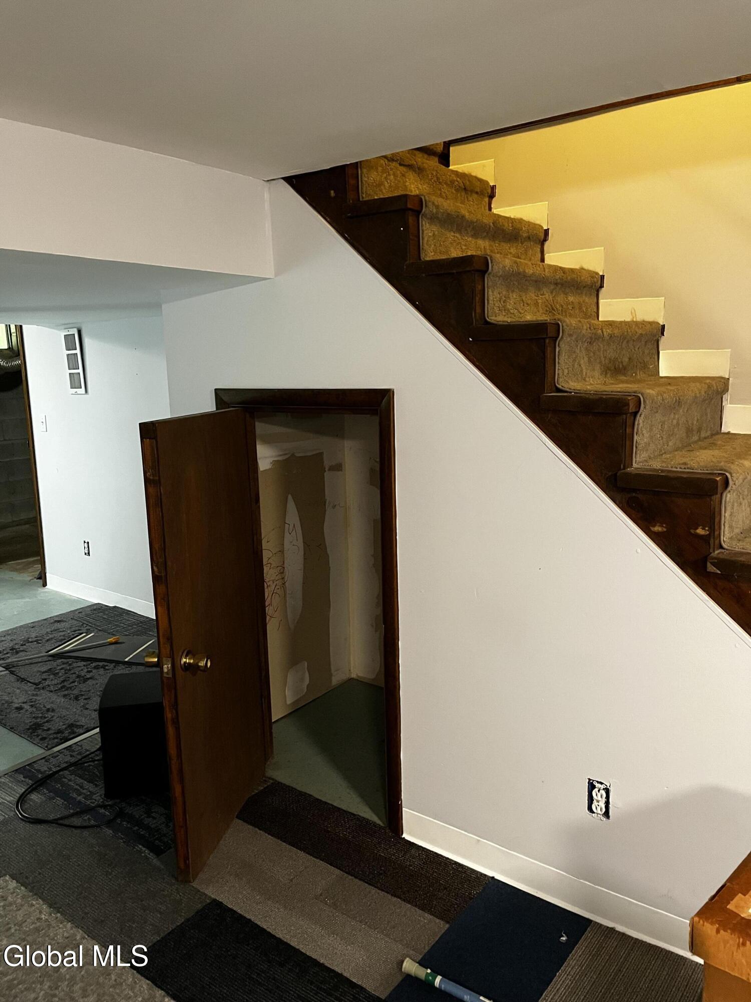 3287 E Old State Road Schenectady NY 12303