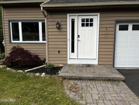 3287 E Old State Road Schenectady NY 12303