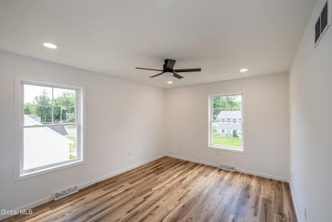 3 Dorchester Drive Stillwater NY 12170