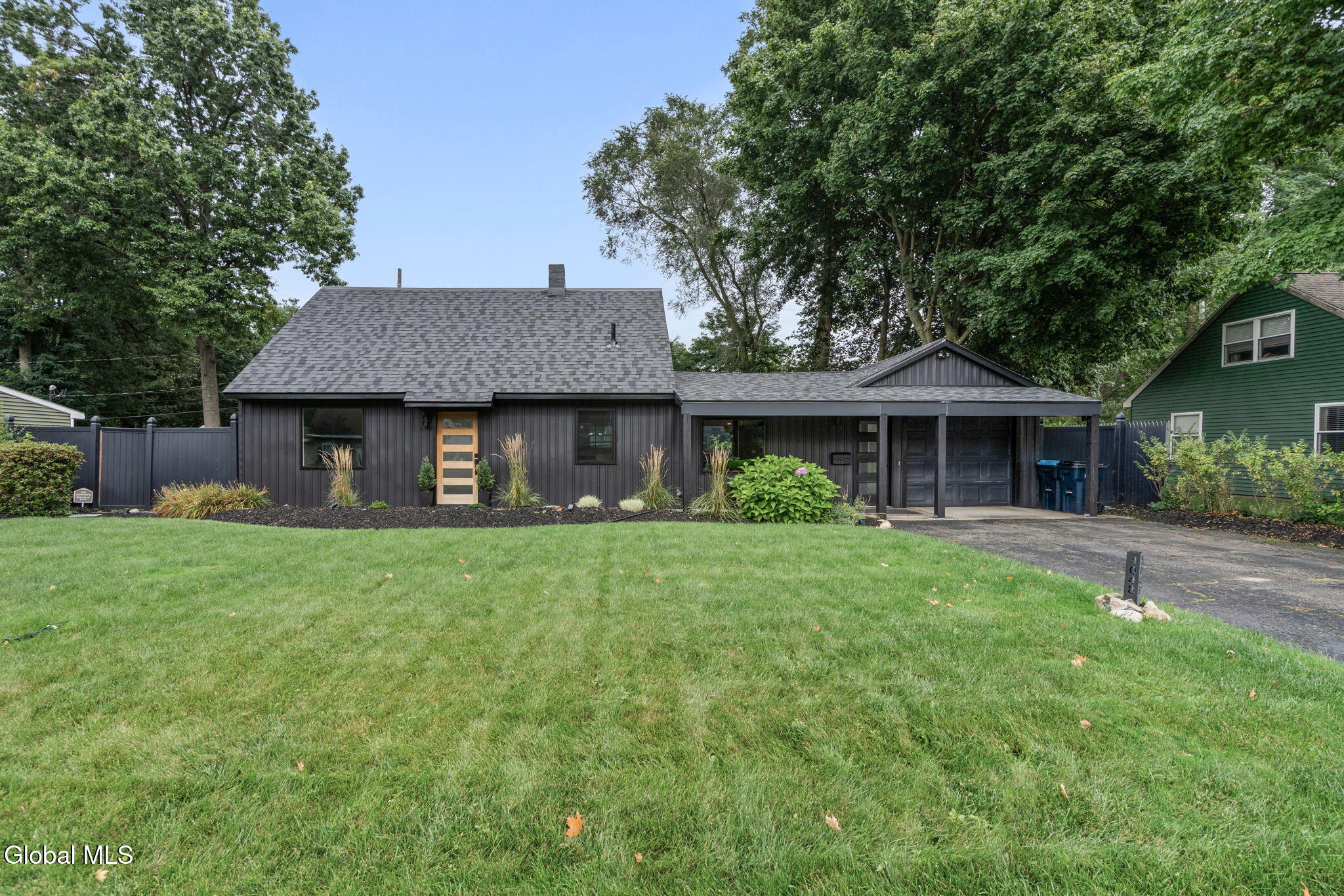 1048 Spry Lane Rotterdam NY 12303
