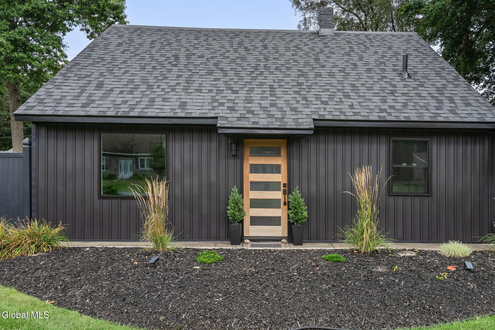 1048 Spry Lane Rotterdam NY 12303
