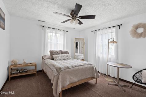 1048 Spry Lane Rotterdam NY 12303