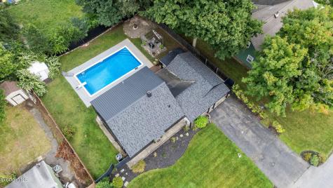1048 Spry Lane Rotterdam NY 12303