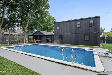 1048 Spry Lane Rotterdam NY 12303