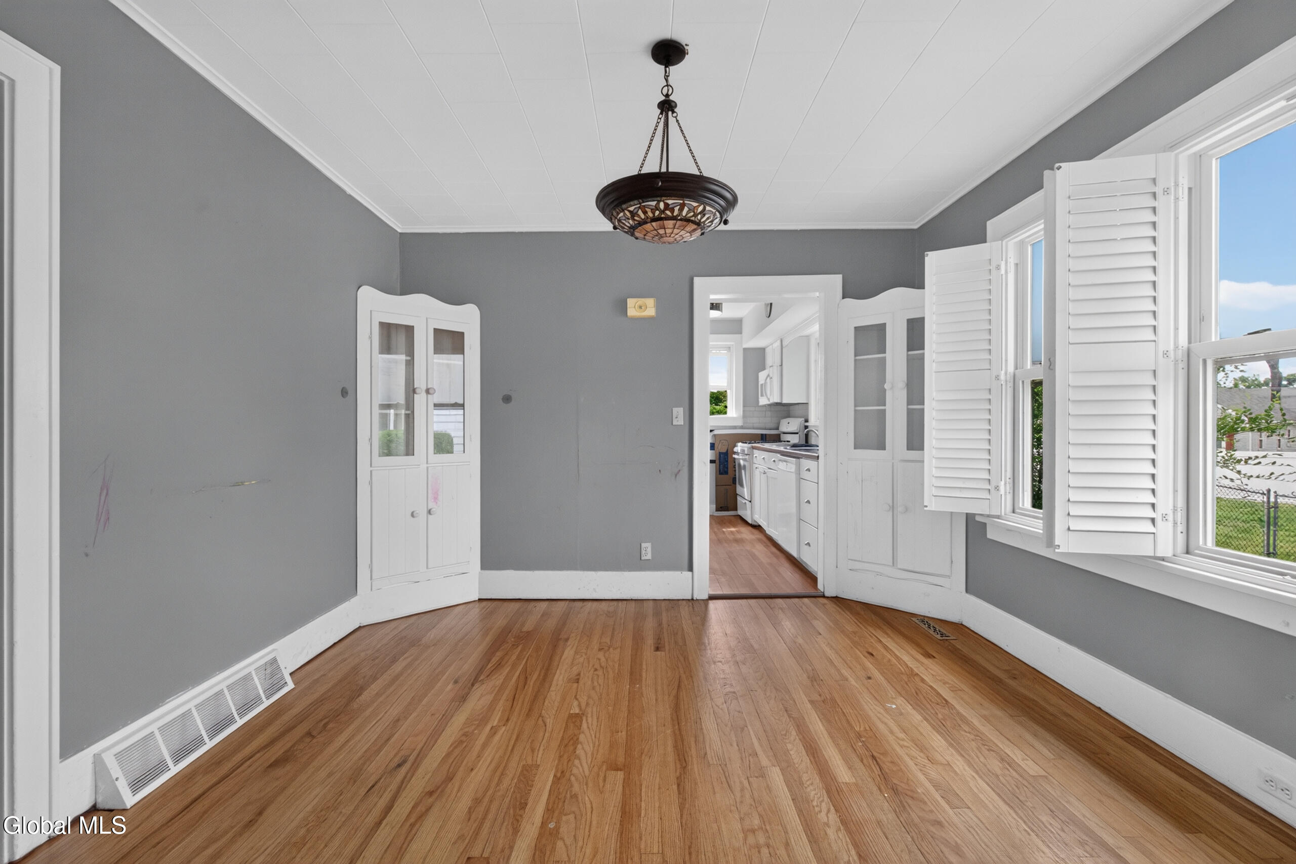 24 Maplewood Avenue Colonie NY 12205