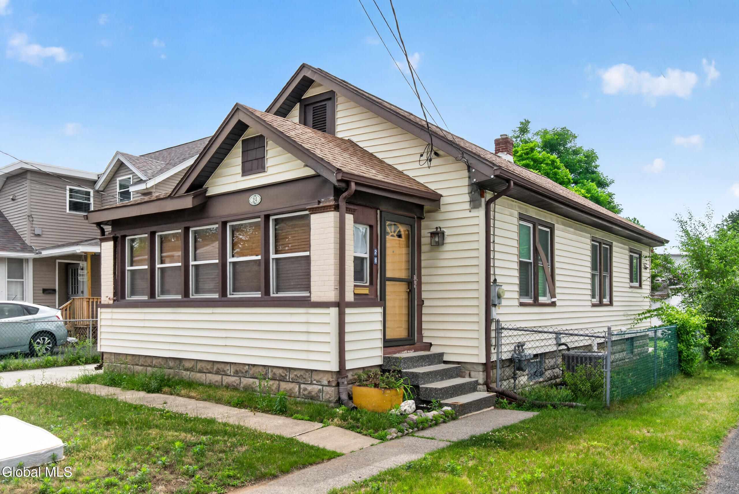 24 Maplewood Avenue Colonie NY 12205