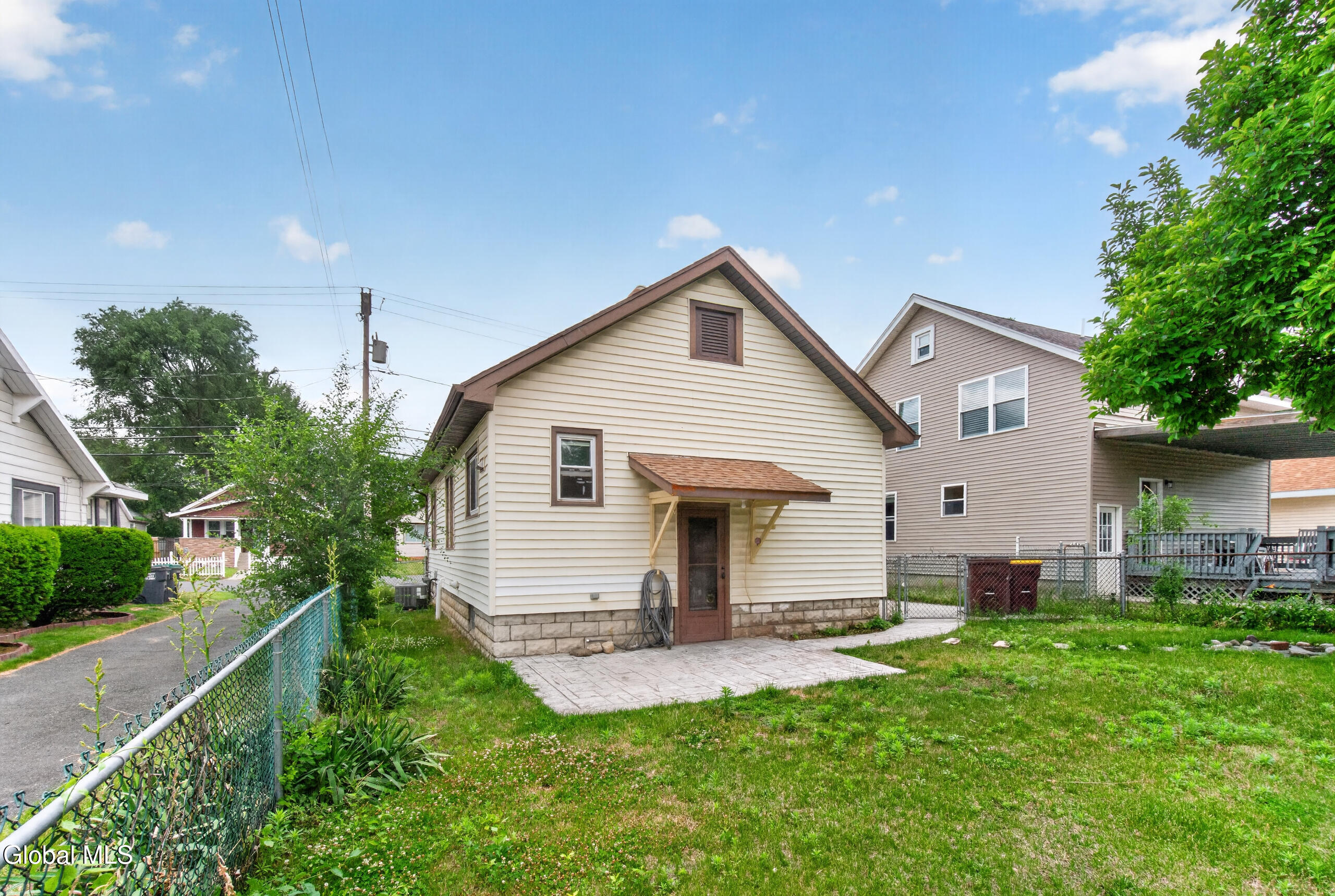 24 Maplewood Avenue Colonie NY 12205