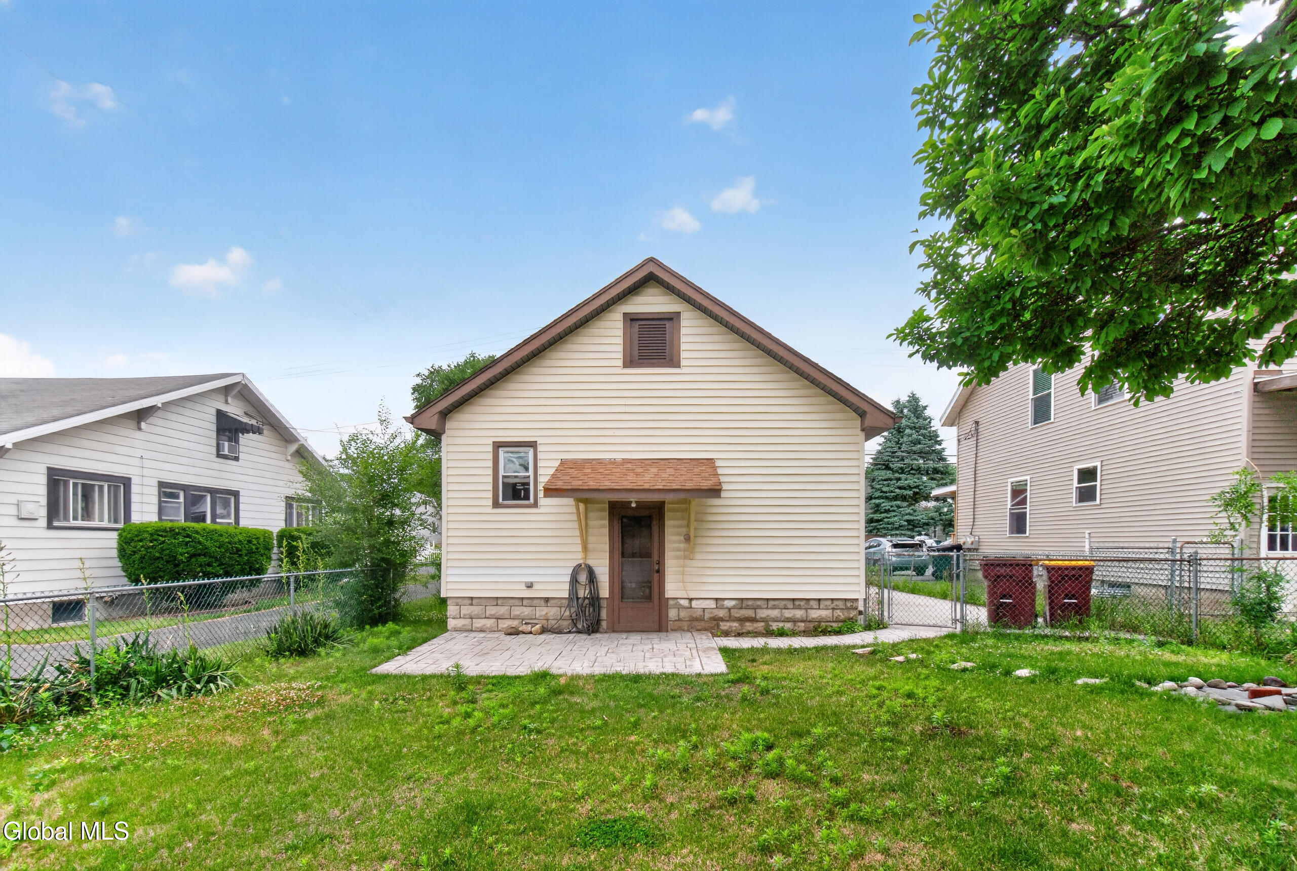 24 Maplewood Avenue Colonie NY 12205
