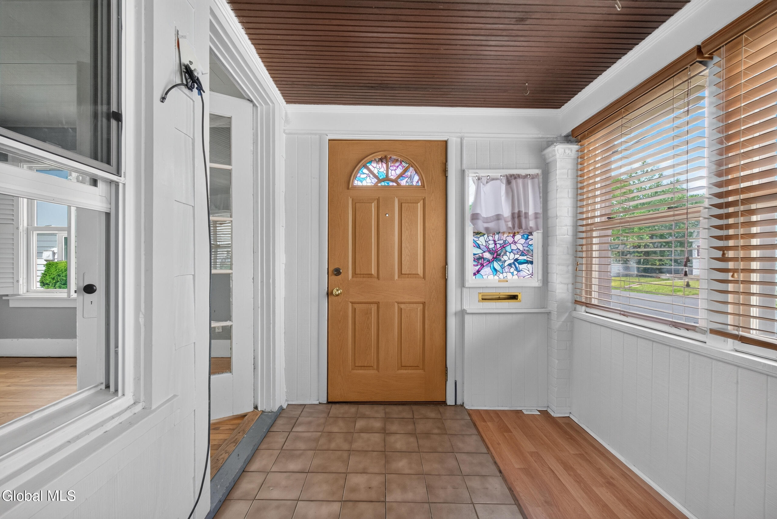 24 Maplewood Avenue Colonie NY 12205