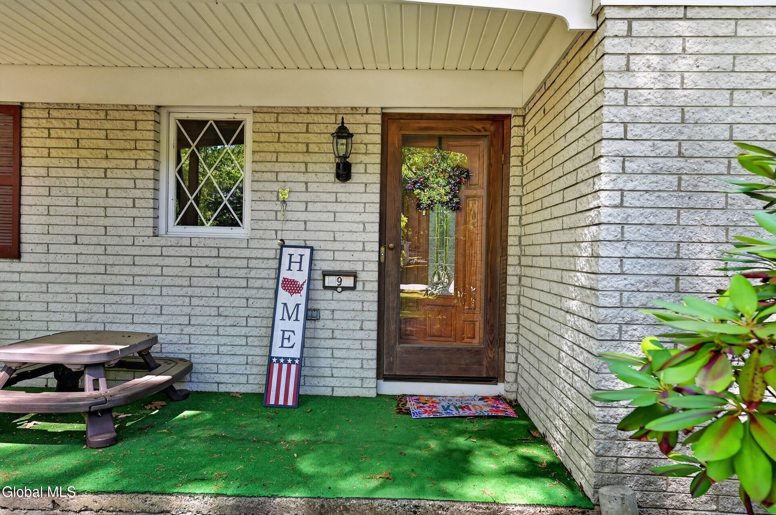 9 Hearthside Drive Ballston Lake NY 12019