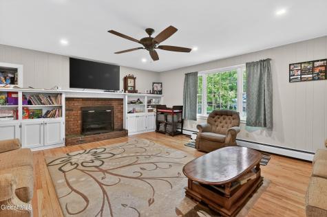 9 Hearthside Drive Ballston Lake NY 12019