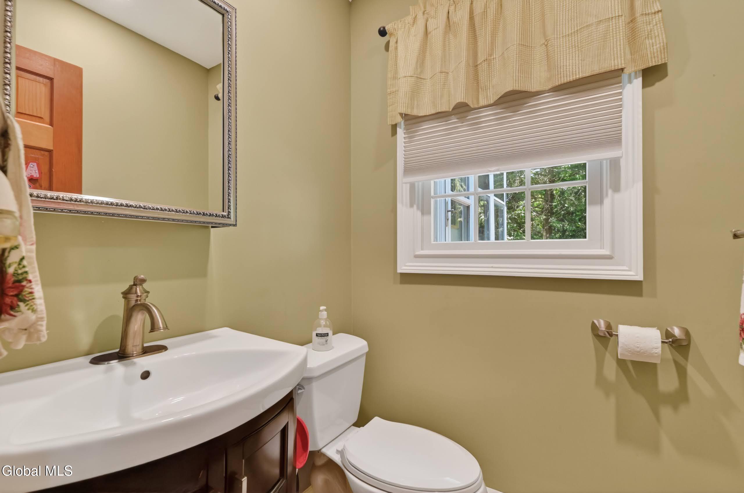 9 Hearthside Drive Ballston Lake NY 12019